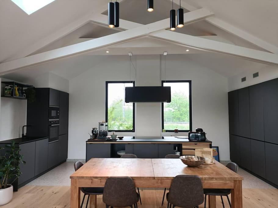 100% Vacation Feeling By The Waterside: Pian'Eau Villa Gent Eksteriør bilde